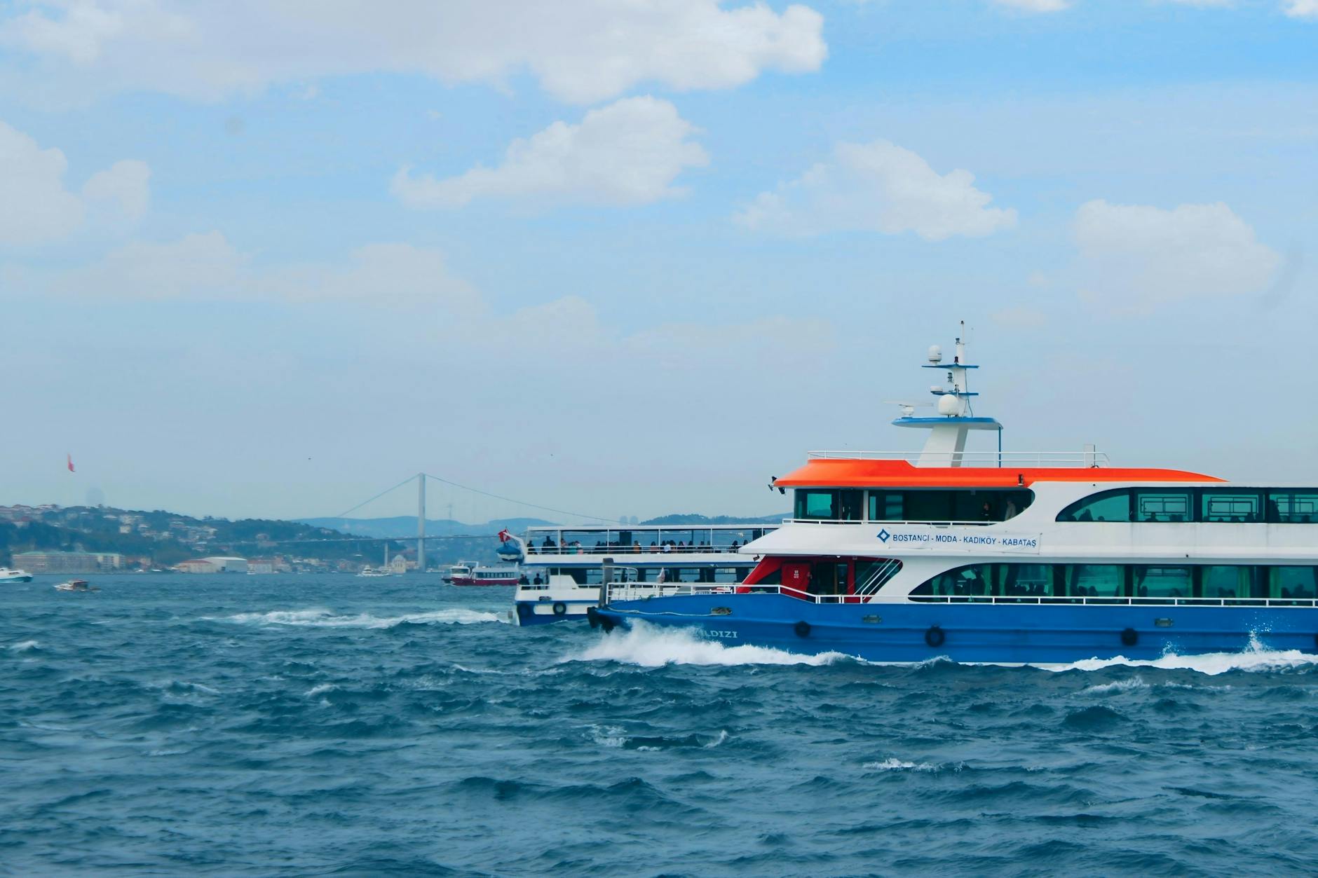 이스탄불 유럽과 아시아를 효율적으로 오가는 대중교통 경로와 환승 방법