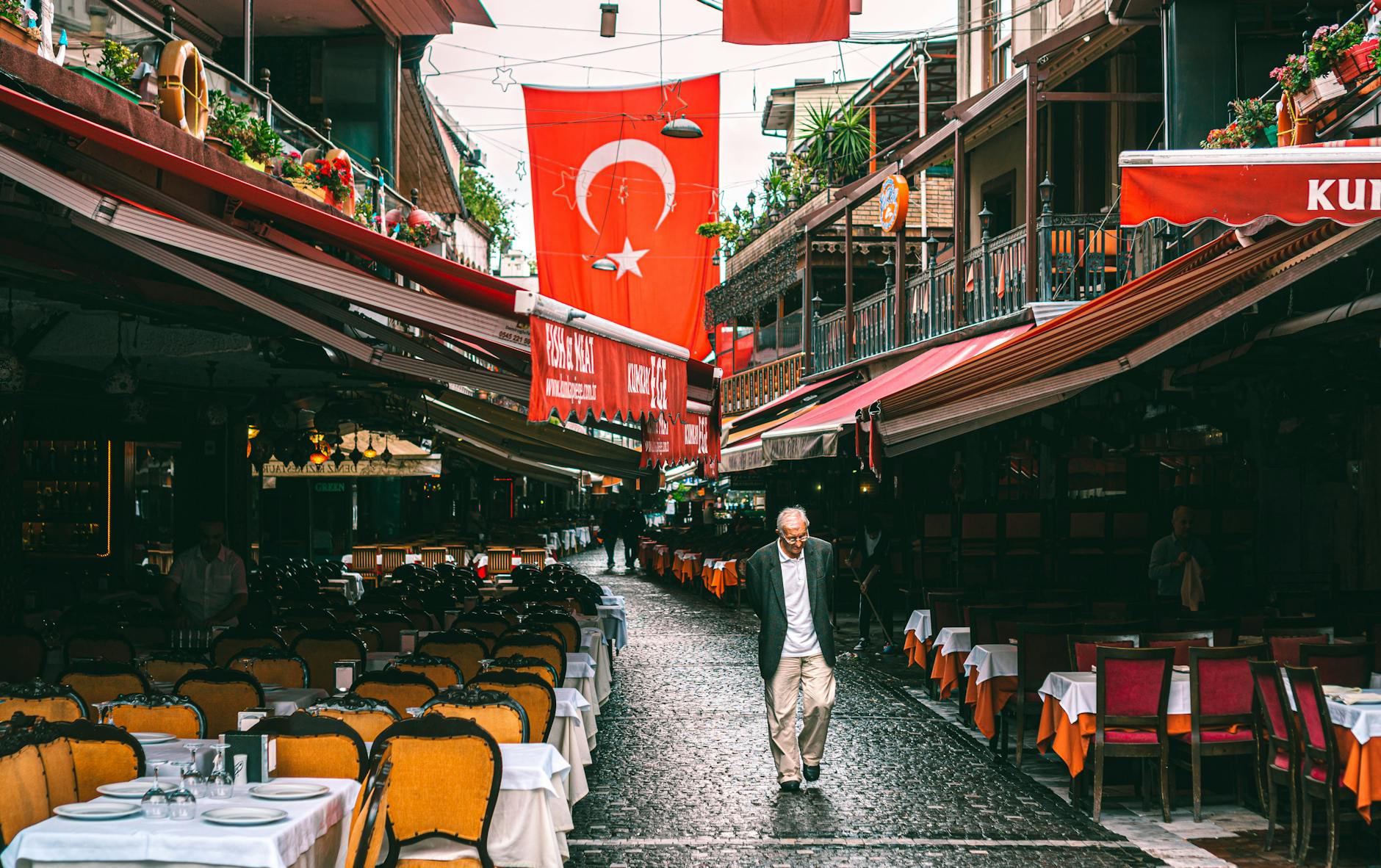 사마티아 옛 그리스 마을의 정취를 따라 쿰카피까지 걷는 해안 골목 투어와 맛집 정보